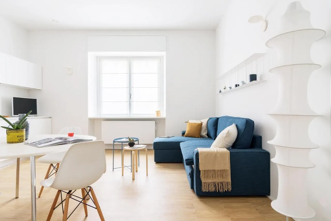 ميلان Homeathotel - San Nazaro 0*,  إيطاليا